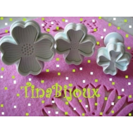 SET 3PZ. STAMPI CUT ESPULSIONE " FIORE 4 PETALI" FIMO E PASTA DI ZUCCHERO dolci