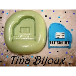 Stampino in silicone per fimo" PIANOFORTE A CODA"(2)