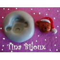 STAMPINO SILICONE " ORSO TEDDY CON CAPPELO DI NATALE" da 2,7cm per FIMO GESSO PASTA DI ZUCCHERO