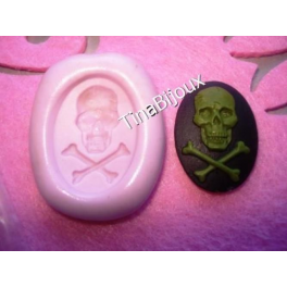 STAMPINO SILICONE MOLD CAMMEO TESCHIO E OSSA HALLOWEEN PER FIMO/PASTA DI ZUCCHERO