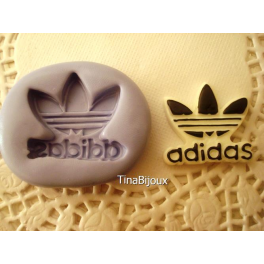 STAMPINO IN SILICONE "LOGO ADIDAS"PER FIMO PASTA DI ZUCCHERO ALTRO