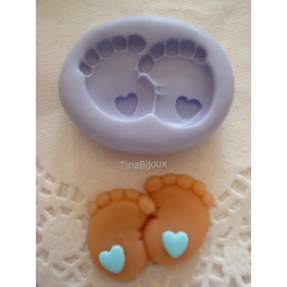 STAMPINO SILICONE "PIEDI PIEDINI UNITI con CUORICINI" (2)per FIMO/ GESSO/BOMBONIERA SEGNAPOSTO