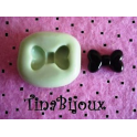 Stampino in silicone per fimo" FIOCCHETTO MINI"11mmx7mm