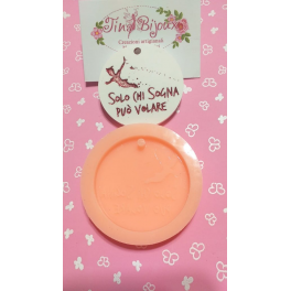 STAMPO SILICONE MEDAGLIONE PETER PAN 6CM" SOLO CHI SOGNA PUÒ VOLARE" GESSO SEGNAPOSTO BOMBONIERA