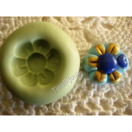 Stampino in silicone per fimo"FIORE CON CUORICINO"da 2,4cm