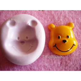 Stampino in silicone per Fimo "WHINNI THE POO" 2,9cm